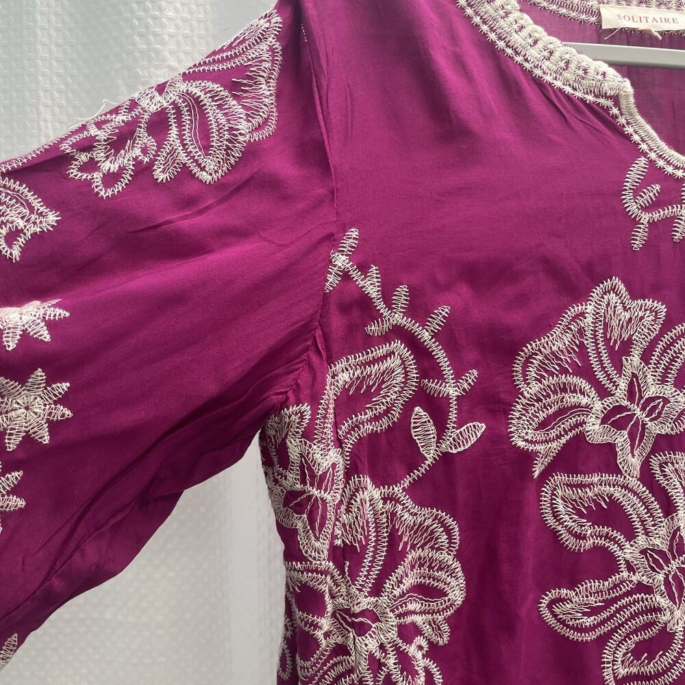 Solitaire Magenta Floral Embroidered Scallop Edge Boho Peasant Cottagecore Top L - Picture 6 of 9